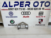 8W0127411B AUDİ A4/A5 YAKIT FİLTRE TUTUCU