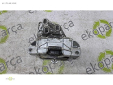 Oto Çıkma Parça / Mercedes / B Serisi / Motor / Takozu & Kulağı / Çıkma Parça 