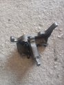 Ford courier emme manifold braketi AVQ-9B470-BB
