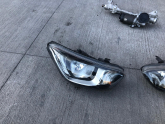 Oto Çıkma Parça / Hyundai / i20 / Far & Stop / Sağ Ön Far / Çıkma Parça 