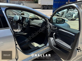 Oto Çıkma Parça / Renault / Megane / Kaporta & Karoser / Sol Ön Kapı / Çıkma Parça 