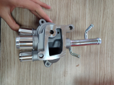 TERMOSTAT GÖVDESİ KOMPLE ACCENT 06 ERA 1.6 RIO BENZİNLİ ALT ÜST