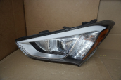Oto Çıkma Parça / Hyundai / Santa Fe / Far & Stop / Sağ Ön Far / Çıkma Parça 