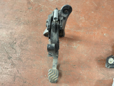 Oto Çıkma Parça / Renault / Clio / Koltuk & Döşeme / Pedal / Çıkma Parça 