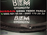 Oto Çıkma Parça / Nissan / Qashqai / Oto Cam / Ön Cam Izgarası / Çıkma Parça 