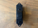 MITSUBISHI LANCER-03-08 TEKLİ CAM DÜĞME MR587957