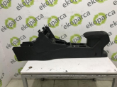 Oto Çıkma Parça / Volkswagen / T-Roc / Koltuk & Döşeme / Orta Konsol / Çıkma Parça 