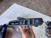 Oto Çıkma Parça / Renault / Fluence / Oto Cam / Cam Düğmesi / Çıkma Parça 