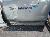 Oto Çıkma Parça / Ford / Tourneo Courier / Kaporta & Karoser / Sol Ön Kapı / Çıkma Parça 