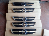 Oto Çıkma Parça / Opel / Zafira / Arma & Yazı / Panjur Arması / Çıkma Parça 