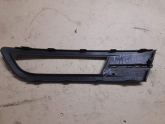 Oto Çıkma Parça / Volkswagen / Passat / Tampon / Sis Farı Çerçevesi / Çıkma Parça 
