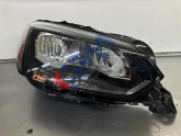 Oto Çıkma Parça / Peugeot / 2008 / Far & Stop / Sağ Ön Far / Çıkma Parça 