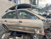 RENAULT MEGANE 1 SAĞ ARKA KAPI ORJİNAL ÇIKMA PARÇA