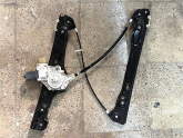 BMW E90 SAĞ ÖN CAM KRİKOSU