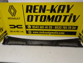 Oto Çıkma Parça / Renault / Trafic / Oto Cam / Ön Cam Izgarası / Çıkma Parça 