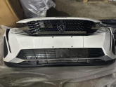 Peugeot 5008 ön tampon dolu