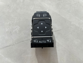 Orjinal Renault Clio 4 Katlanır Ayna Ayar Düğmesi 255702886R