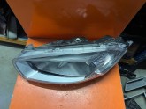 Oto Çıkma Parça / Ford / Tourneo Courier / Far & Stop / Sol Ön Far / Çıkma Parça 