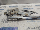Oto Çıkma Parça / Mitsubishi / L200 / Oto Cam / Cam Krikosu / Çıkma Parça 