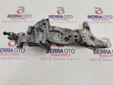 04L903143B GOLF PASSAT SUPERB ŞARJ DİNAMO BRAKETİ 1.6 TDI CLH