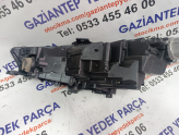 Oto Çıkma Parça / Audi / A4 / Far & Stop / Sağ Ön Far / Çıkma Parça 