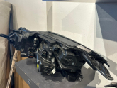 Oto Çıkma Parça / Nissan / Qashqai / Far & Stop / Sağ Ön Far / Çıkma Parça 