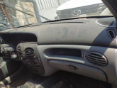 Oto Çıkma Parça / Renault / Megane / Göğüslük & Torpido / Siper / Çıkma Parça 