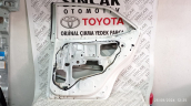 Oto Çıkma Parça / Toyota / Corolla / Kaporta & Karoser / Sağ Arka Kapı / Çıkma Parça 