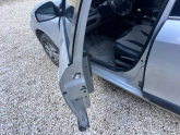 Oto Çıkma Parça / Renault / Fluence / Kaporta & Karoser / Sol Ön Kapı / Çıkma Parça 
