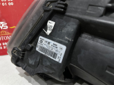Oto Çıkma Parça / Volkswagen / Amarok / Far & Stop / Sağ Ön Far / Çıkma Parça 