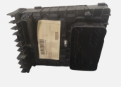 Oto Çıkma Parça / Volkswagen / Golf / Elektrik / Sigorta Kutusu / Çıkma Parça 