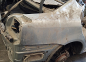 Toyota avensis sağ arka çamurluk