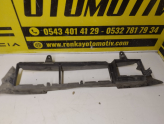 Oto Çıkma Parça / Renault / Megane / Tampon / Ön Tampon / Çıkma Parça 