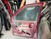 Oto Çıkma Parça / Ford / Escort / Kaporta & Karoser / Sağ Ön Kapı / Çıkma Parça 