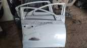Oto Çıkma Parça / Renault / Megane / Kaporta & Karoser / Sağ Ön Kapı / Çıkma Parça 