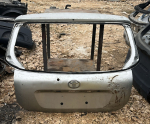 TOYOTA AURİS BAGAJ KAPAĞI
