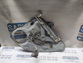Oto Çıkma Parça / Ford / Focus / Oto Cam / Cam Krikosu / Çıkma Parça 