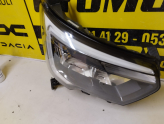 Oto Çıkma Parça / Renault / Master / Far & Stop / Sağ Ön Far / Çıkma Parça 