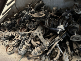 Nissan Qashqai ön sol Salıncak