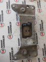 BMW 5 F10 ŞANZIMAN TUTUCU BRAKETİ 6858029