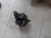 Oto Çıkma Parça / Kia / Sorento / Motor / Mazot Pompası / Çıkma Parça 