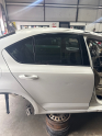 Oto Çıkma Parça / Skoda / Octavia / Kaporta & Karoser / Sağ Arka Kapı / Çıkma Parça 