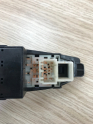 Oto Çıkma Parça / Hyundai / i20 / Oto Cam / Cam Düğmesi / Sıfır Parça 