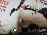 Oto Çıkma Parça / Volkswagen / Golf / Kaporta & Karoser / Kapı Kilidi / Çıkma Parça 
