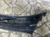Oto Çıkma Parça / Jeep / Grand Cherokee / Oto Cam / Ön Cam Izgarası / Çıkma Parça 