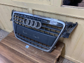 Oto Çıkma Parça / Audi / A4 / Tampon / Izgara Çıtası / Çıkma Parça 