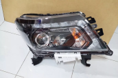 Oto Çıkma Parça / Nissan / Navara / Far & Stop / Sağ Ön Far / Çıkma Parça 