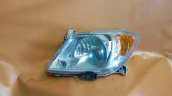 Oto Çıkma Parça / Toyota / Hilux / Far & Stop / Sol Ön Far / Çıkma Parça 