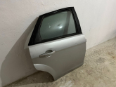 Oto Çıkma Parça / Ford / Focus / Kaporta & Karoser / Sağ Arka Kapı / Çıkma Parça 