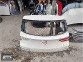 Opel crossland x bagaj kapağı